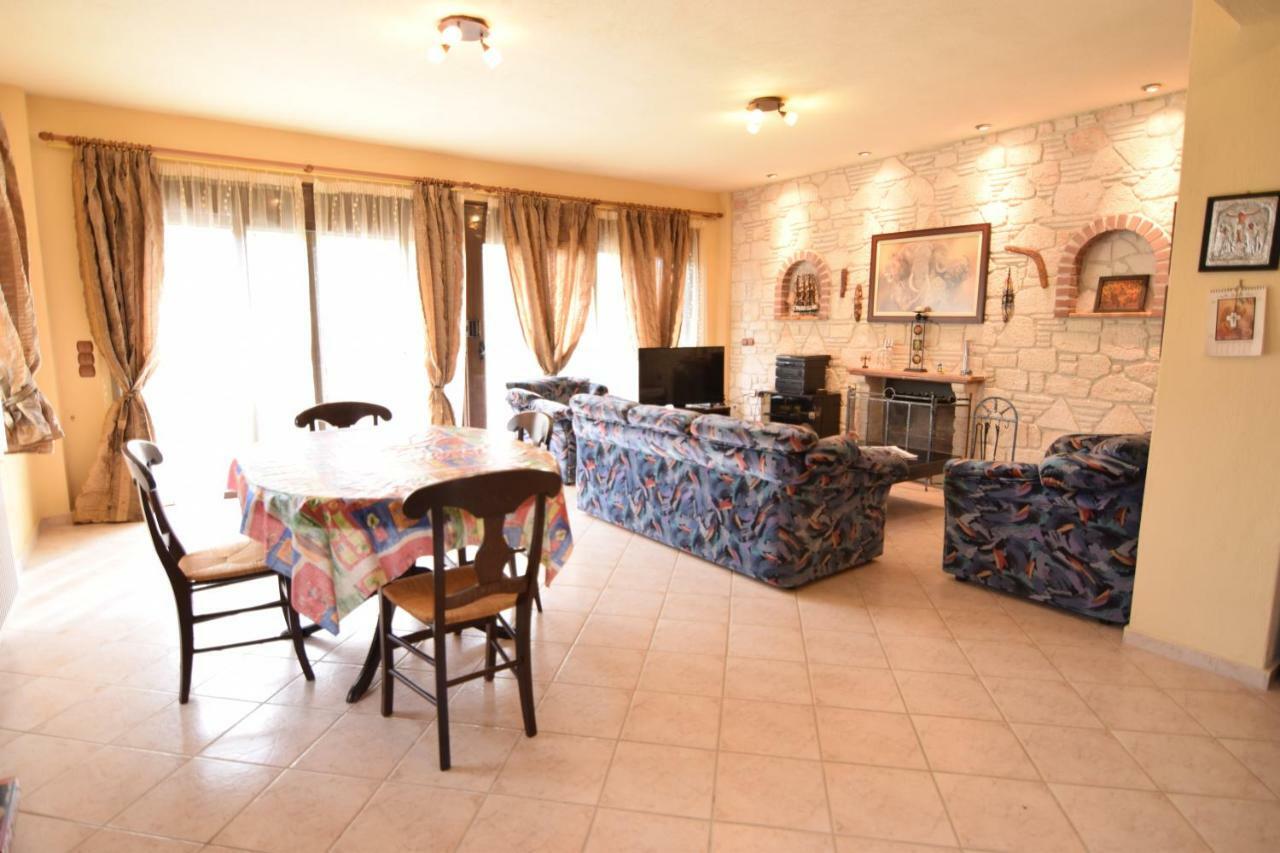 Holiday Villa Vee Nea Skioni Buitenkant foto