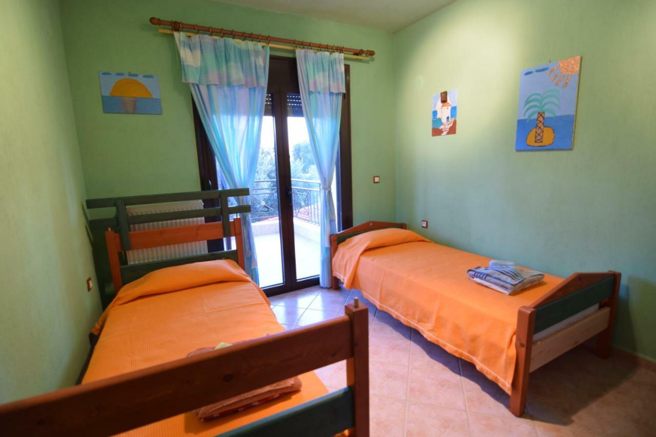Holiday Villa Vee Nea Skioni Buitenkant foto